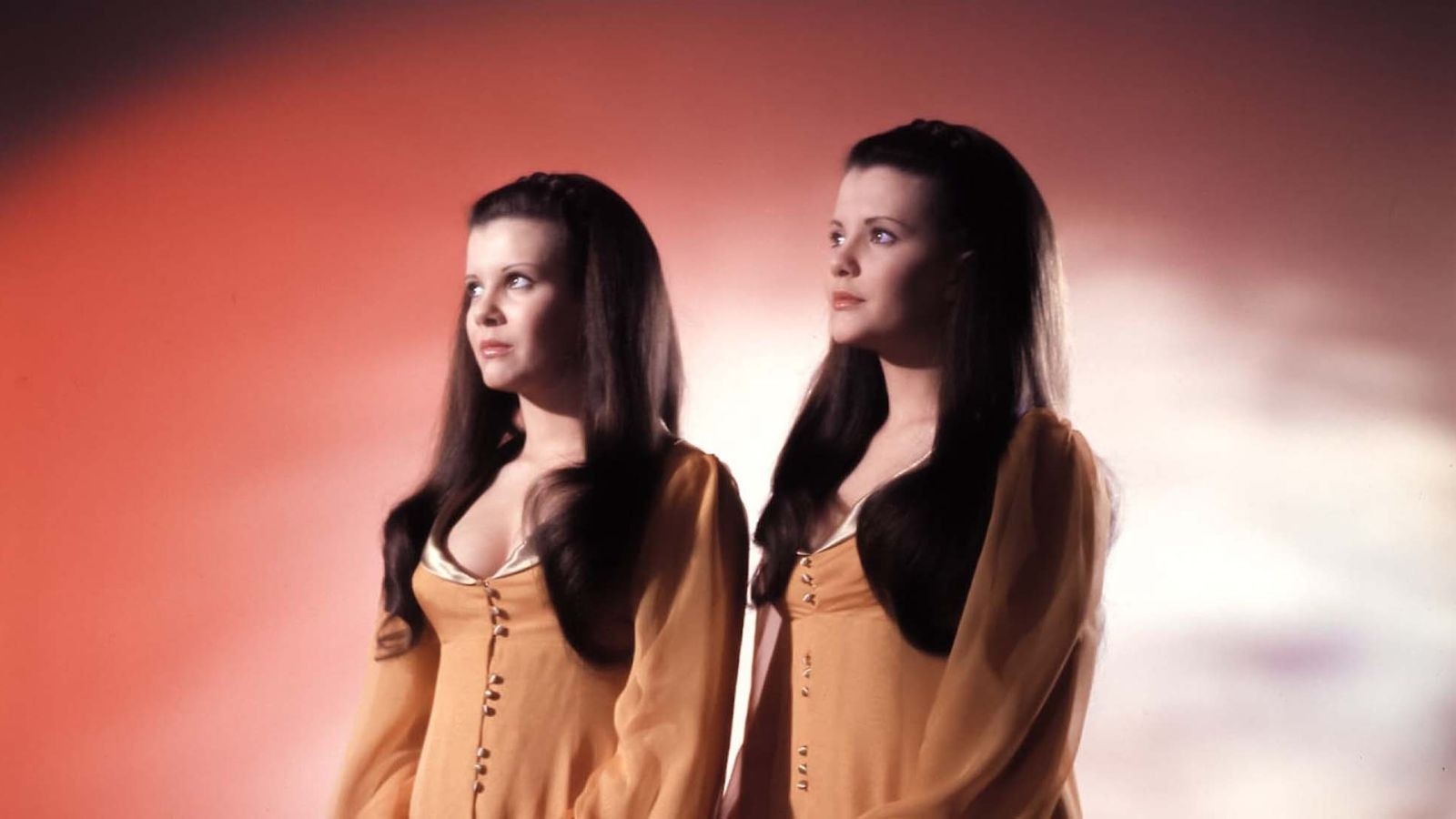 Twins of Evil (1971)