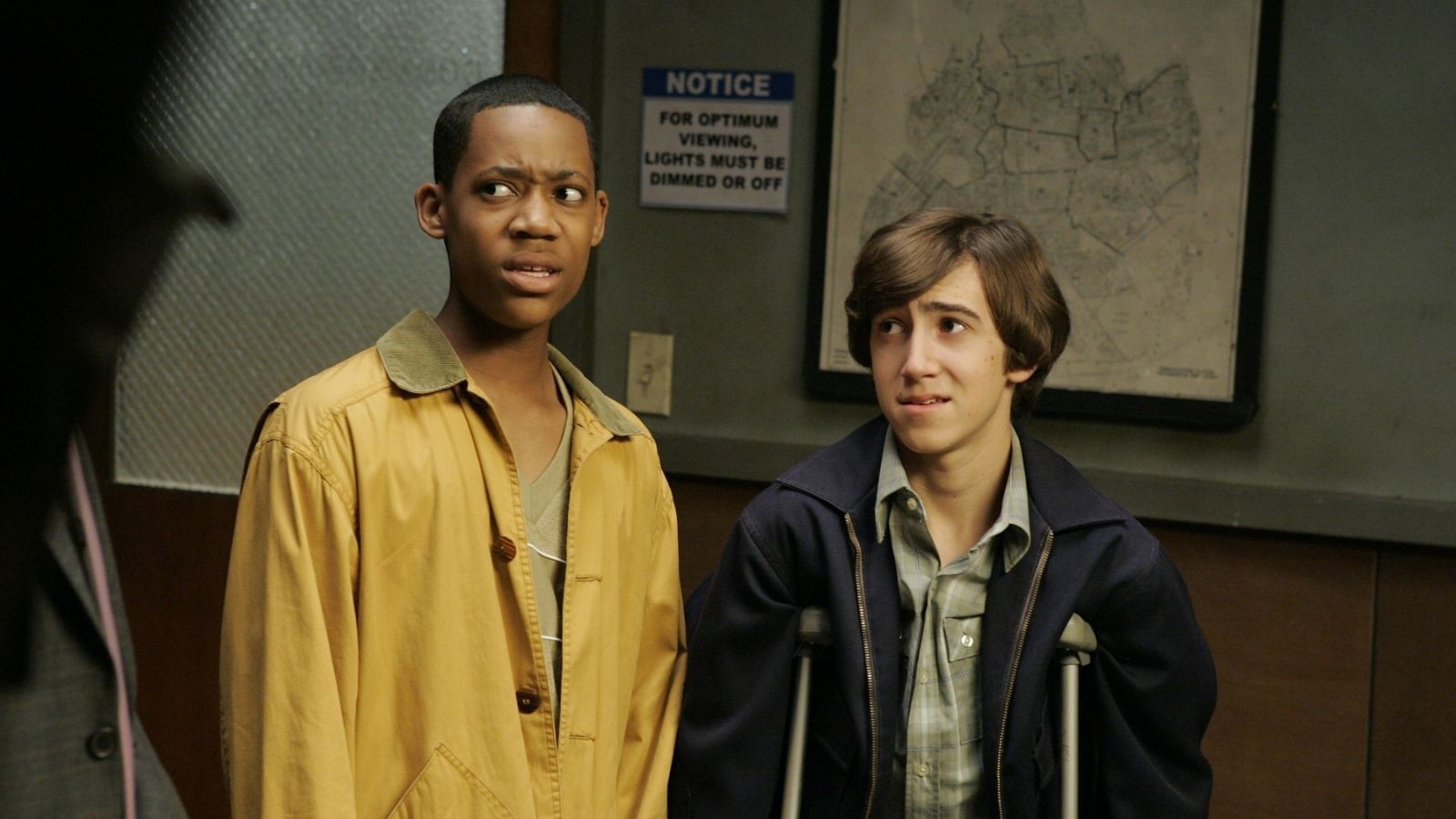 Tyler James Williams stars as Chris and Vincent Martella as Greg in Everybody Hates Chris